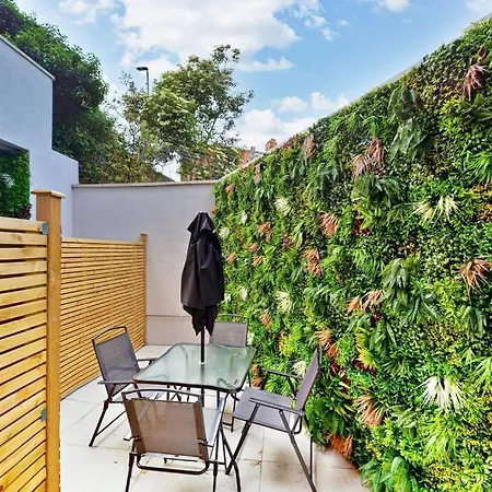 Elegant 2Bed Flat 10Min To Wimbledon Tennis Courts Лондон Экстерьер фото
